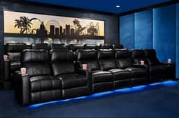 VOR5445CD: 6 Bed, Imagination Lab, Theater - Image 4
