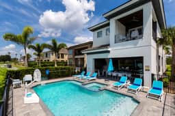 1240CP - 6 Bed - Simi's Sanctuary - W003 - Image 2
