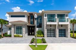 751GB - 9 Bed - Stephen's Crib - W318 - Image 4