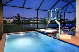 VOR4620TD: 6 Bed, Marine Magic, Gaming Loft - Image 2