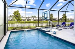 VOR4775HW: 6 Bed, Marine Magic, Gaming Loft - Image 5