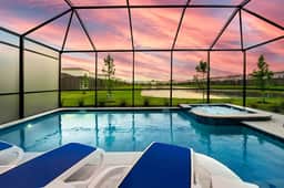 VOR4727HW: 7 Bed, Bricktopia, Petting Zoo, Gaming Nook - Image 2
