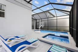 VOR5267AA: 6 Bed, Toy Box, Gaming Loft - Image 4