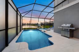 VOR5235AA: 6 Bed, Toy Box, Gaming Loft - Image 2