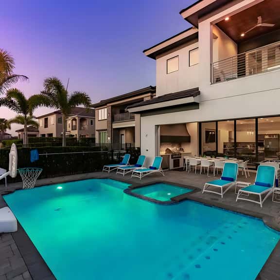 1240CP - 6 Bed - Simi's Sanctuary - W003 - Image 1