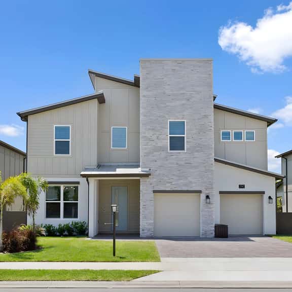 HI290SD: 6 bed, Enchanted House, Karaoke - Image 1