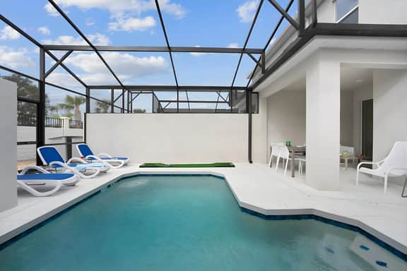 VOR4712HW: 4 Bed, Safari, Pool - Image 2