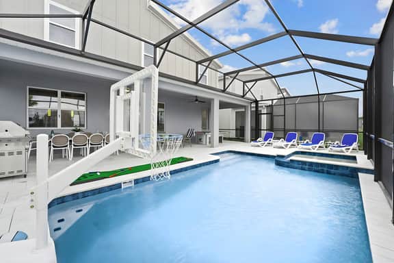 VOR5439CD: 9 Bed, Marine Magic, Gamer's Paradise, Theater - Image 2