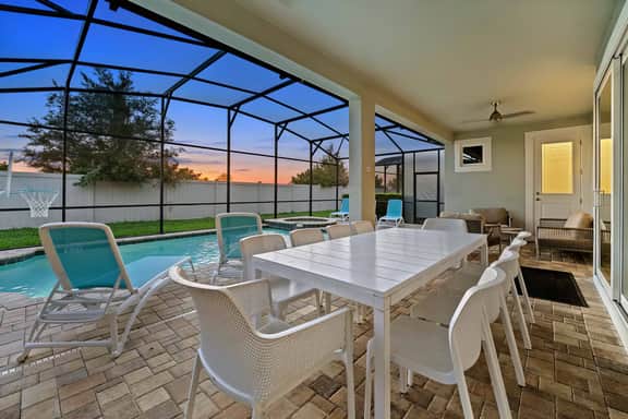 1584NP - 9 Bed - Enchanted Estate - SR023V - Image 2