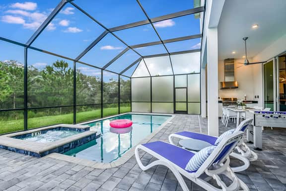2017OC - 6 Bed - Victor's Villa - ST088 - Image 2