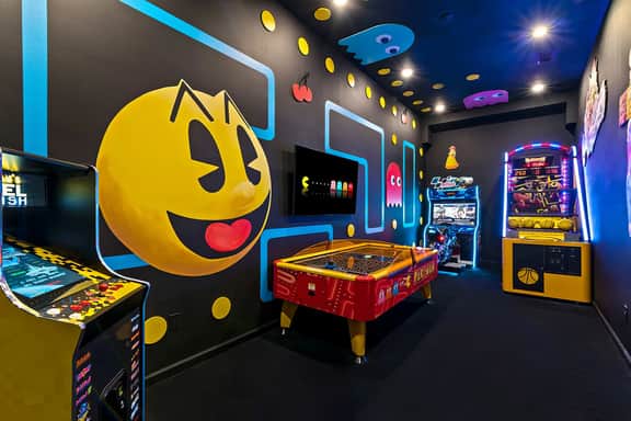 1735OB - 11 Bed - Champion's Clubhouse - ST079 - Image 2
