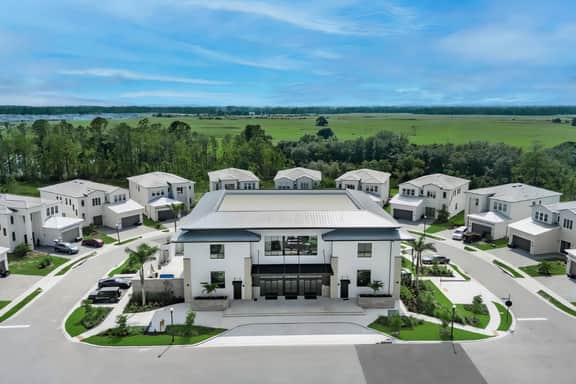 2013OC - 6 Bed - Lofty Landing - ST089 - Image 5