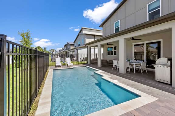 HI315SD: 5 bed, Storybook Village, Karaoke - Image 5