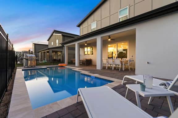 HI340SD: 5 bed, Storybook Village, Karaoke - Image 5