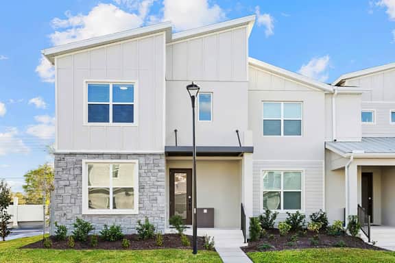 VOR4551TD: 5 Bed, Candy Land, Pool - Image 4