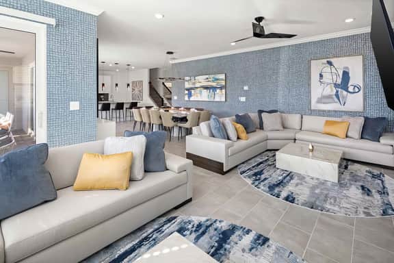HI320SD: 8 bed, Fashion, Nasa, Gameroom - Image 3
