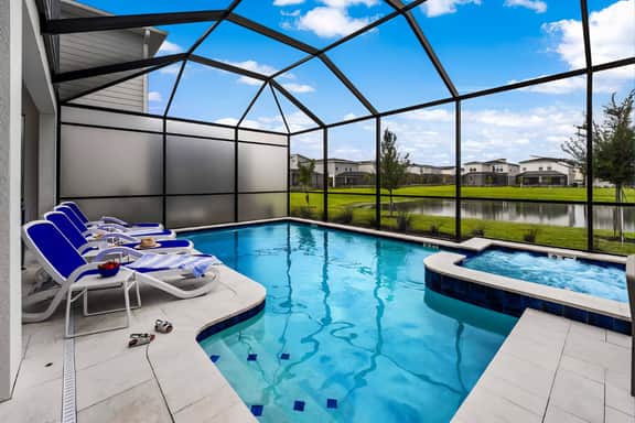 VOR4656TD: 7 Bed, Bricktopia, Petting Zoo, Gaming Nook - Image 5