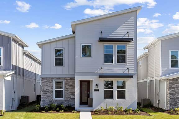 VOR4727HW: 7 Bed, Bricktopia, Petting Zoo, Gaming Nook - Image 4