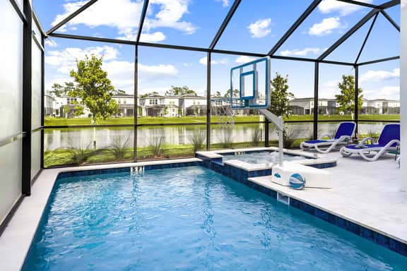 VOR4775HW: 6 Bed, Marine Magic, Gaming Loft - Image 5
