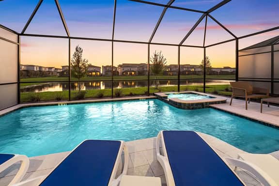 VOR4656TD: 7 Bed, Bricktopia, Petting Zoo, Gaming Nook - Image 2