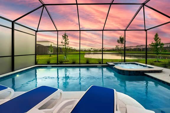 VOR4727HW: 7 Bed, Bricktopia, Petting Zoo, Gaming Nook - Image 2