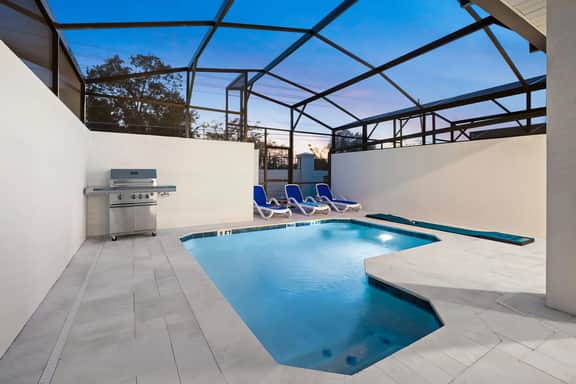 VOR4904HW: 4 Bed, Safari, Pool - Image 2