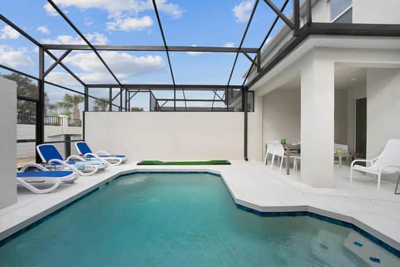 VOR4868HW: 4 Bed, Safari, Pool - Image 4