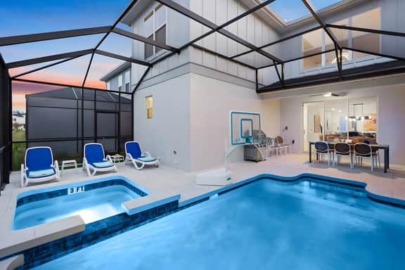 VOR5267AA: 6 Bed, Toy Box, Gaming Loft - Image 2