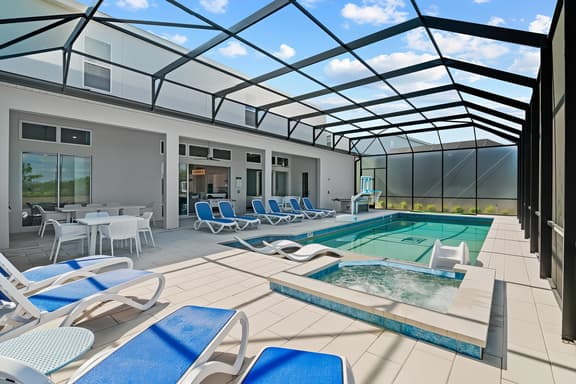1700OB - 11 Bed - Tranquil Treasure - ST040 - Image 1