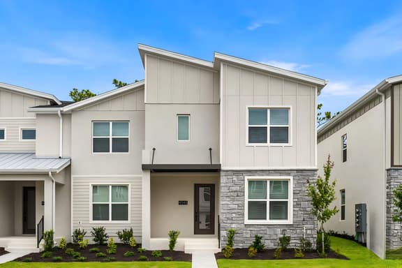 VOR4545TD: 5 Bed, Game On, Pool - Image 1