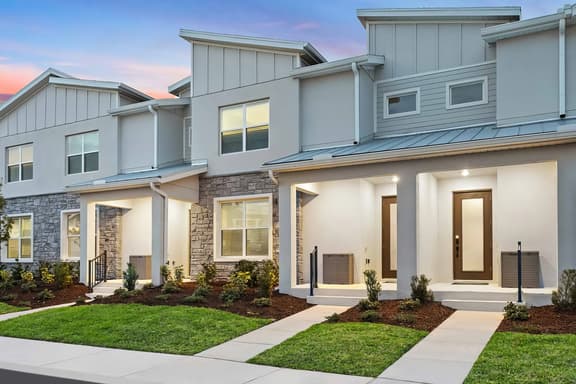 VOR4509TD: 4 Bed, Dragon's Den, Pool - Image 1