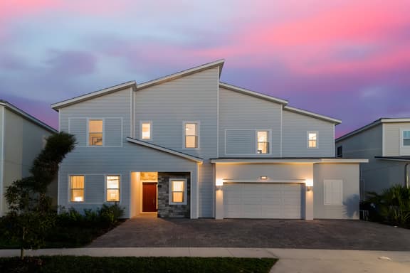 1770OB - 11 Bed - Royal Resort - ST061 - Image 1