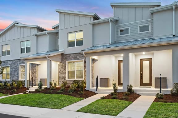 VOR4533TD: 4 Bed, Dragon's Den, Pool - Image 1