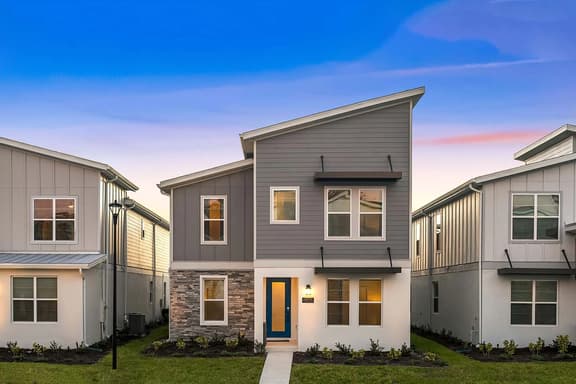 VOR4656TD: 7 Bed, Bricktopia, Petting Zoo, Gaming Nook - Image 1